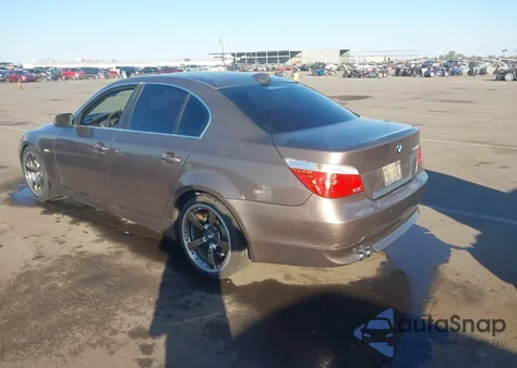 2007 BMW 530I из США, поврежденный, VIN WBANE73577CM45476